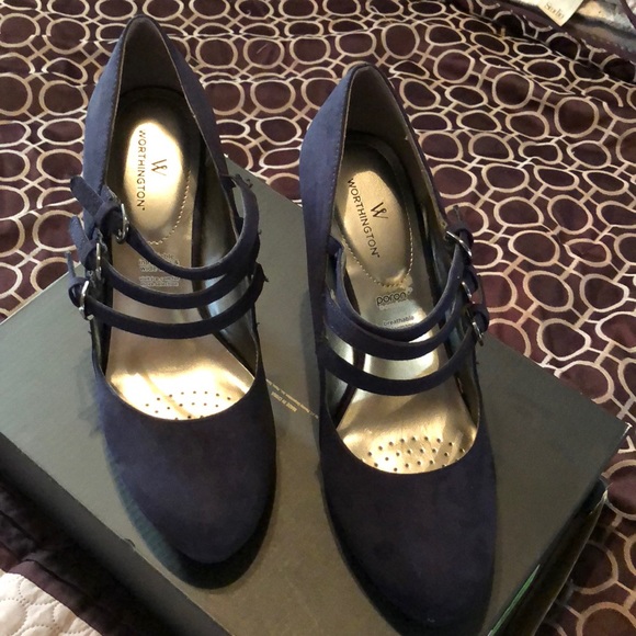 Heels - Picture 2 of 2